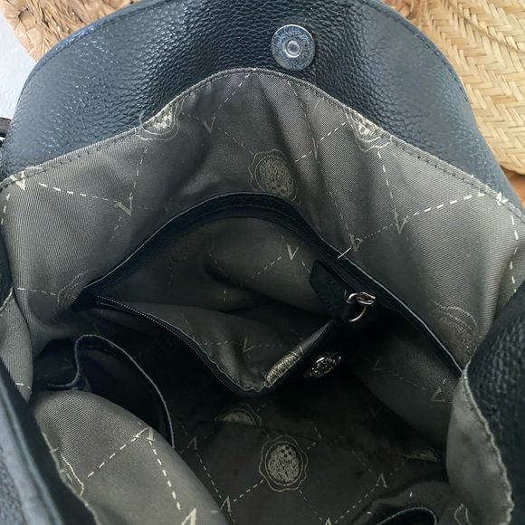 ***"Vince Camuto" Black Leather Shoulder Bag~Slouchy Design 🖤 - Picture 9 of 11